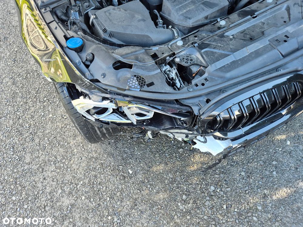 BMW Seria 3 320e Sport - 14