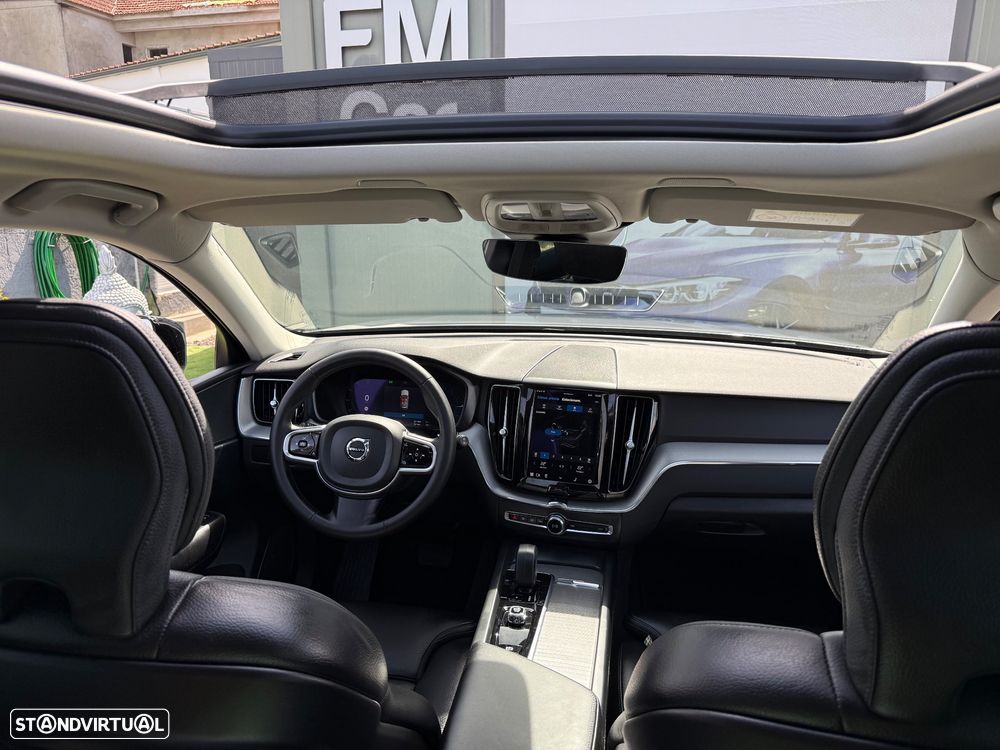 Volvo XC 60 2.0 T6 PHEV R-Design Expression AWD - 51