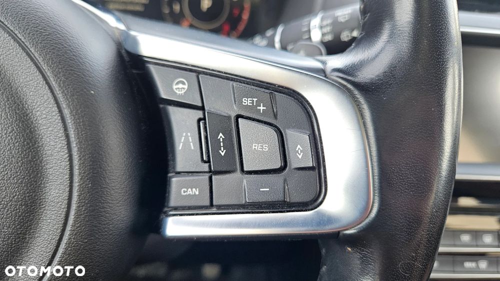 Jaguar F-Pace 2.0 i4P AWD Portfolio - 12