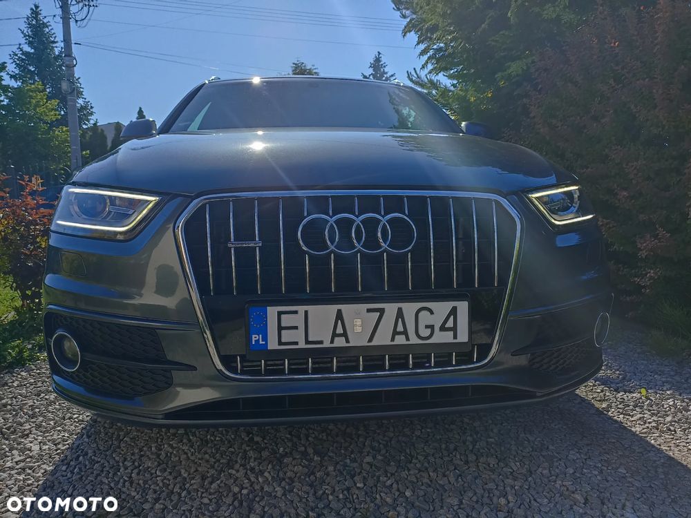 Audi Q3 2.0 TFSI Quattro S tronic sport - 2