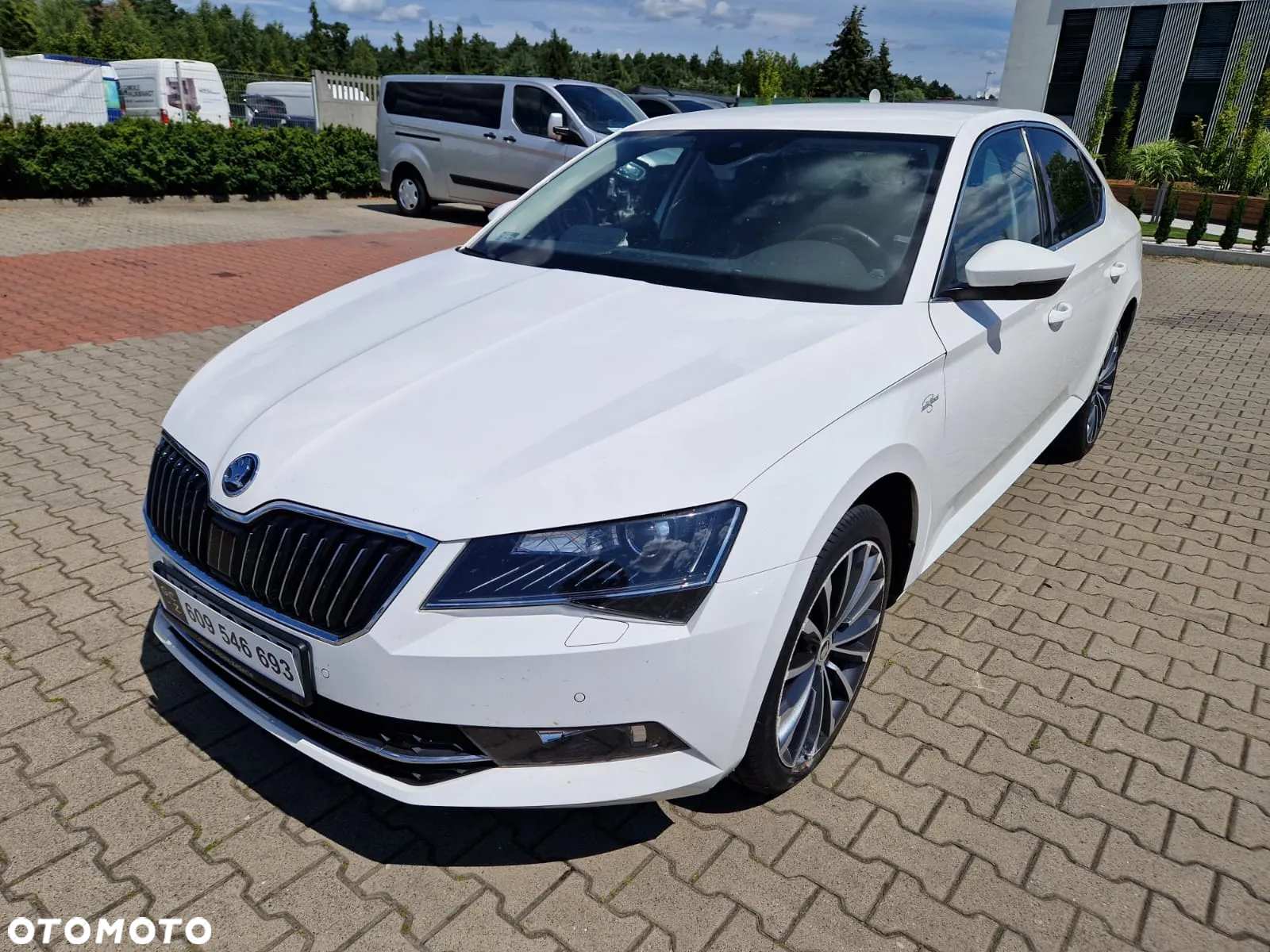Skoda Superb 1.5 TSI ACT L&K - 3