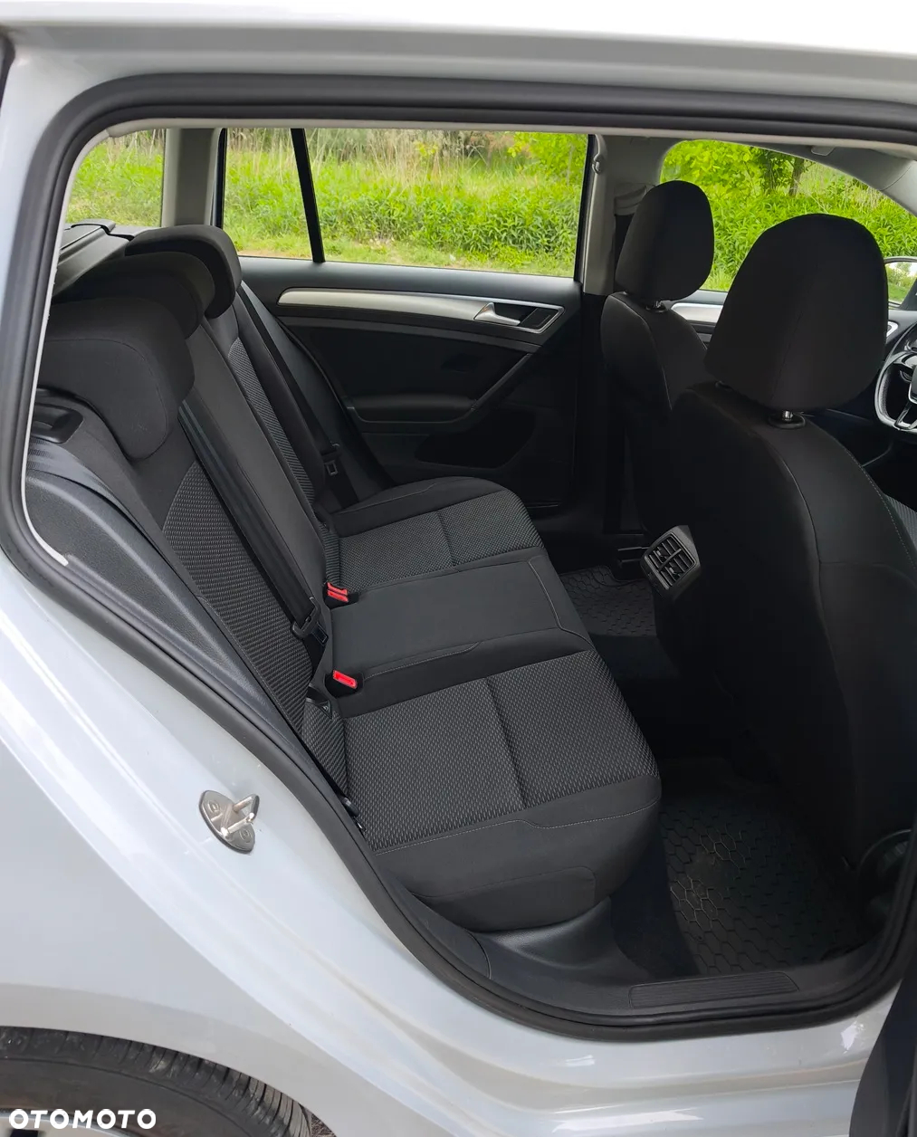 Volkswagen Golf VII 1.6 TDI BMT Trendline - 14