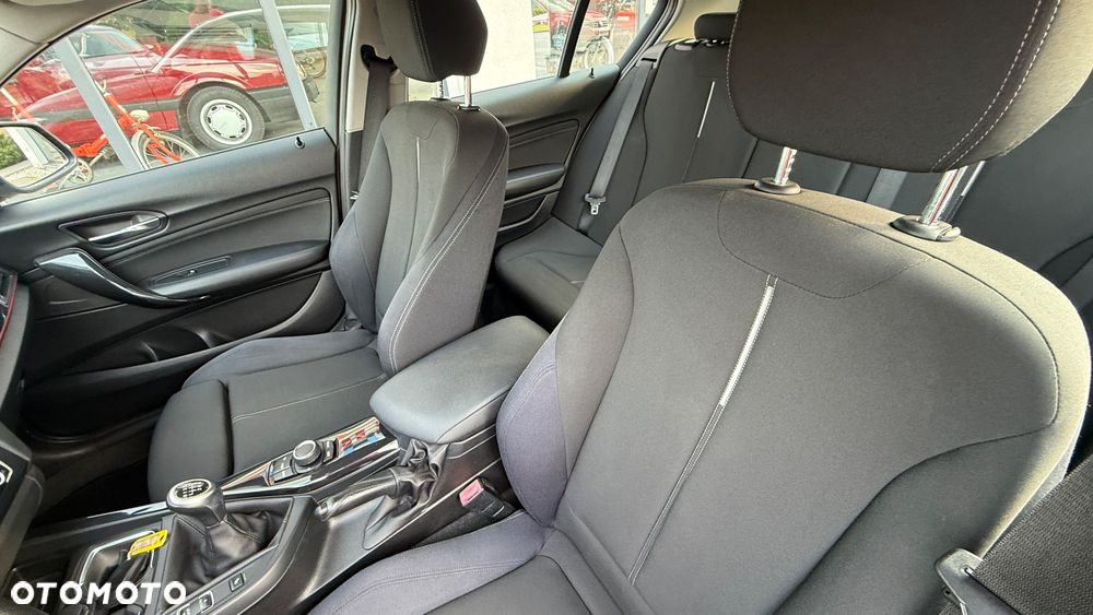 BMW Seria 1 116d EfficientDynamics Sport Line - 23
