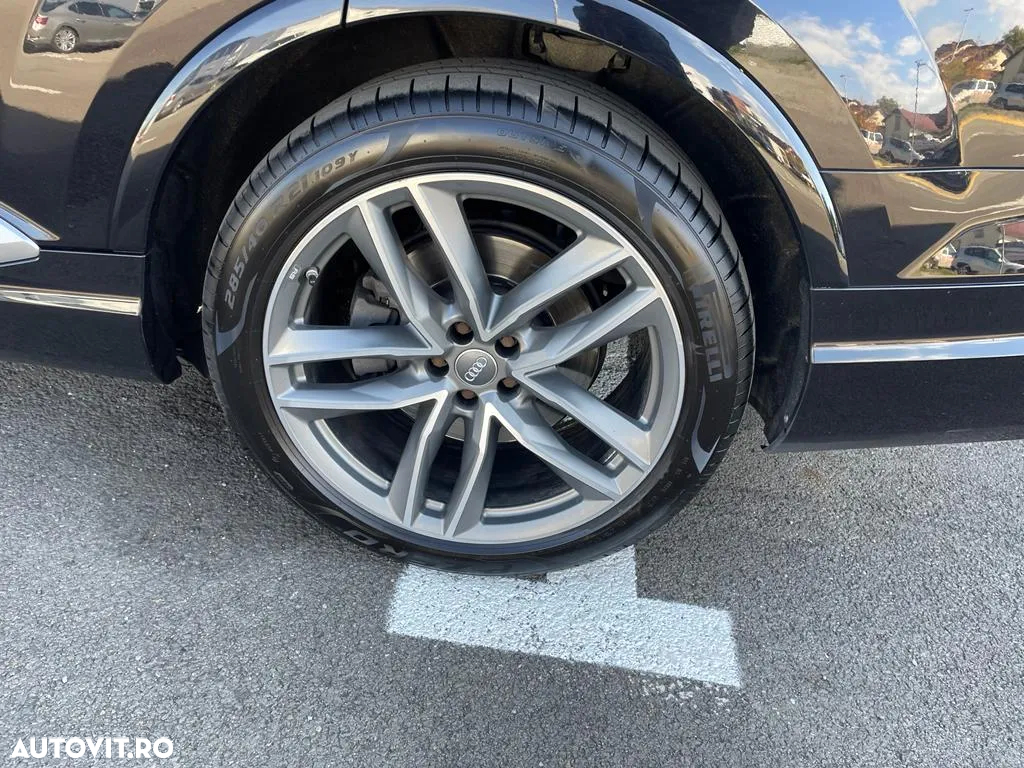 Audi Q7 - 8