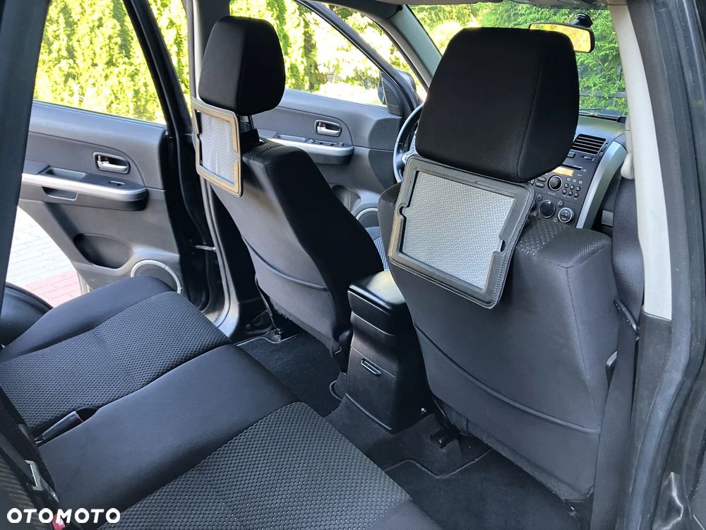 Suzuki Grand Vitara 1.9 DDiS Comfort - 10