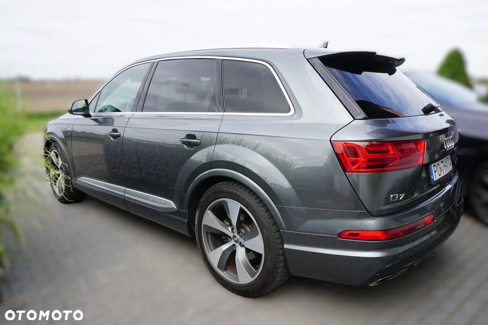 Audi Q7 - 6