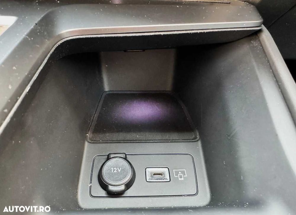 Peugeot 308 1.5L BlueHDI 130 S&S EAT8 Allure - 23