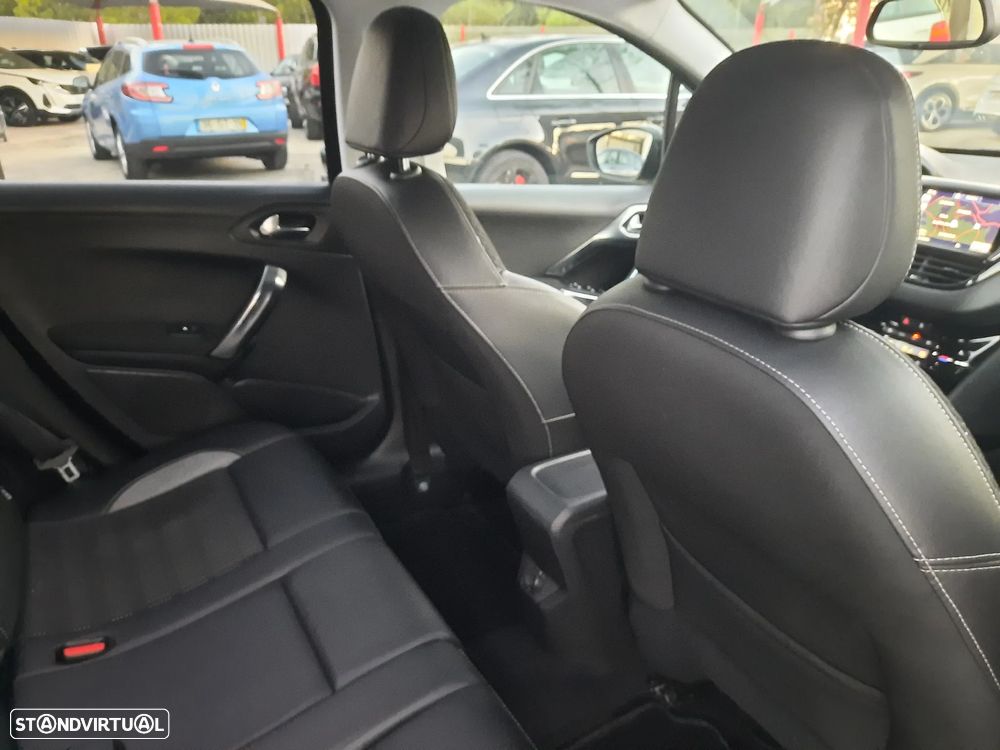 Peugeot 2008 1.6 BlueHDi Allure - 43