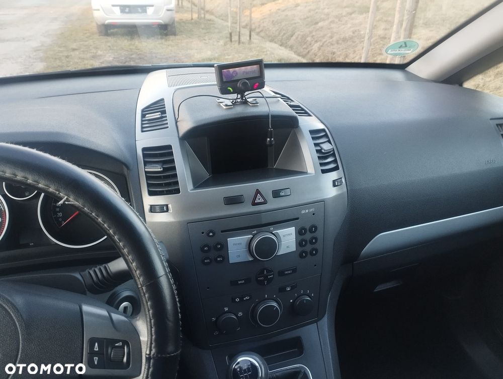 Opel Zafira 1.6 - 16