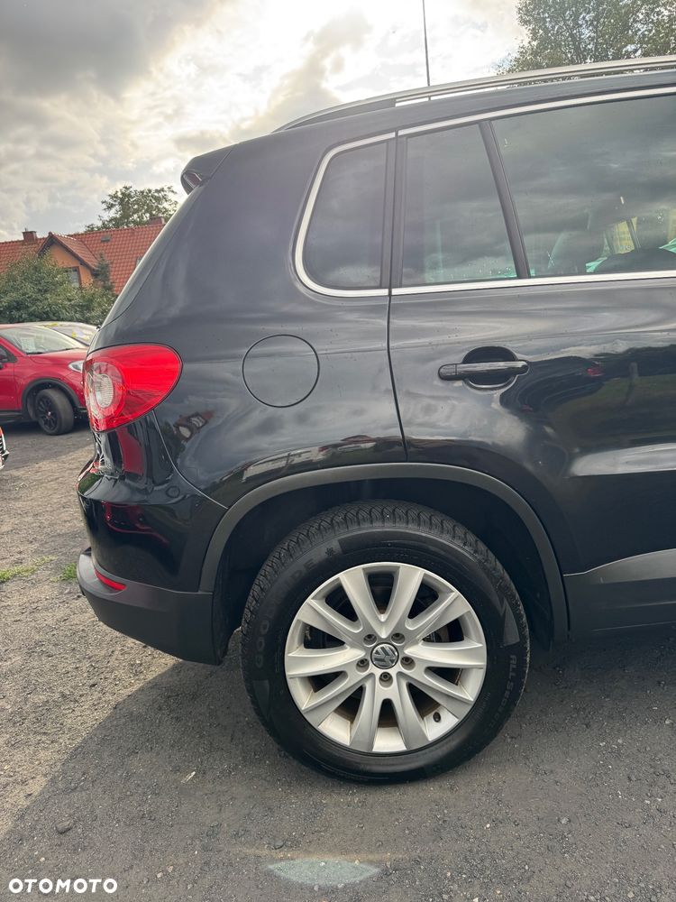 Volkswagen Tiguan - 11