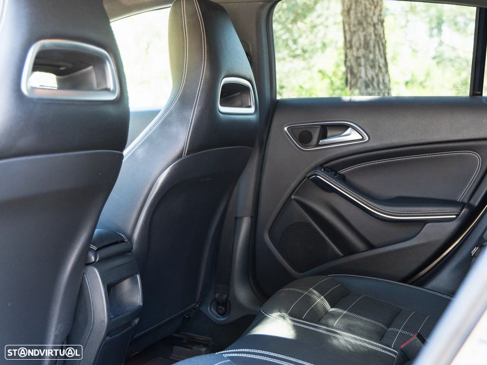 Mercedes-Benz CLA 200 - 21