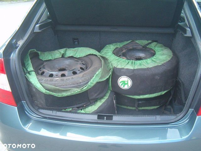 Skoda RAPID - 21
