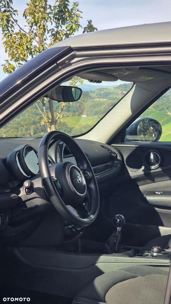 MINI Clubman One D - 11