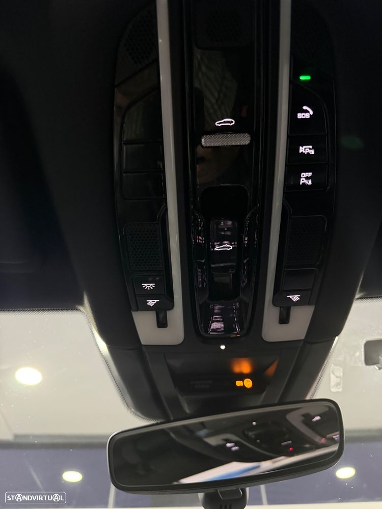 Porsche Cayenne - 19