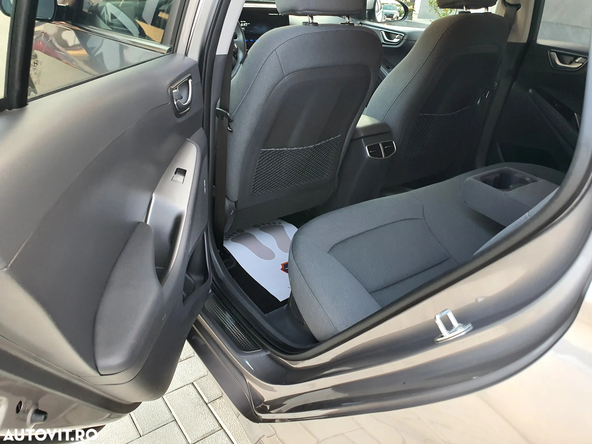 Hyundai IONIQ Plug-in-Hybrid 1.6 GDI Style - 23
