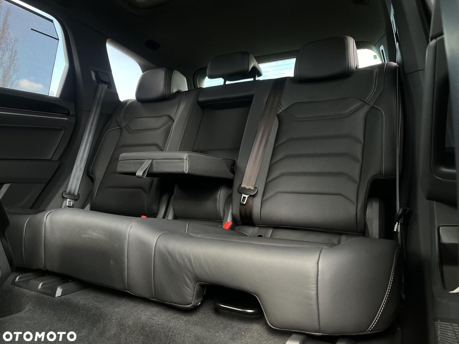 Volkswagen Touareg 3.0 V6 TDI 4Motion R-Line - 37