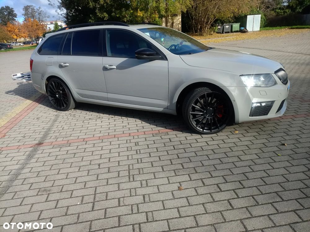 Skoda Octavia 2.0 TDI (Green tec) DSG RS - 13