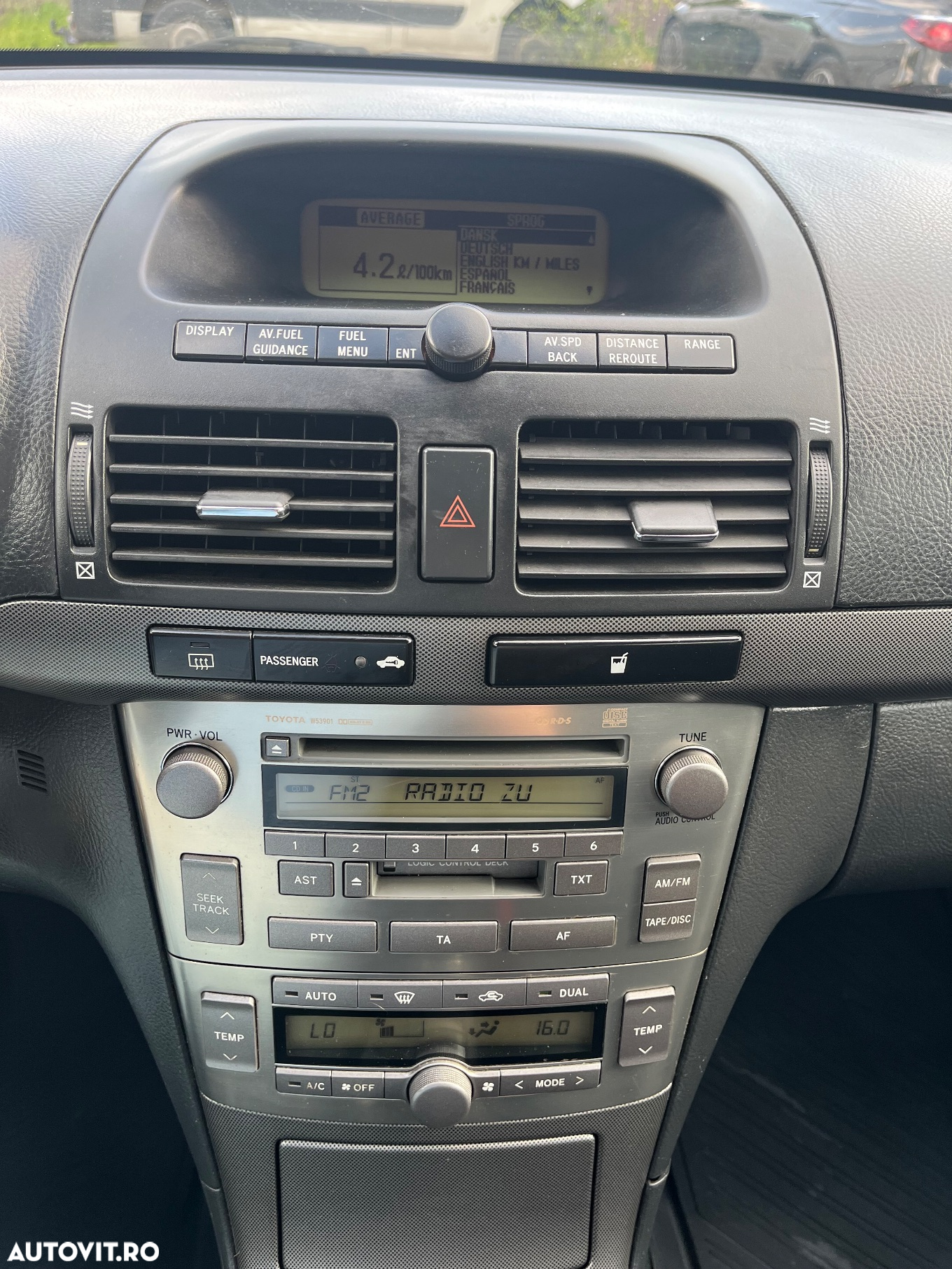 Toyota Avensis 2.0 D4D S/W Sol - 13