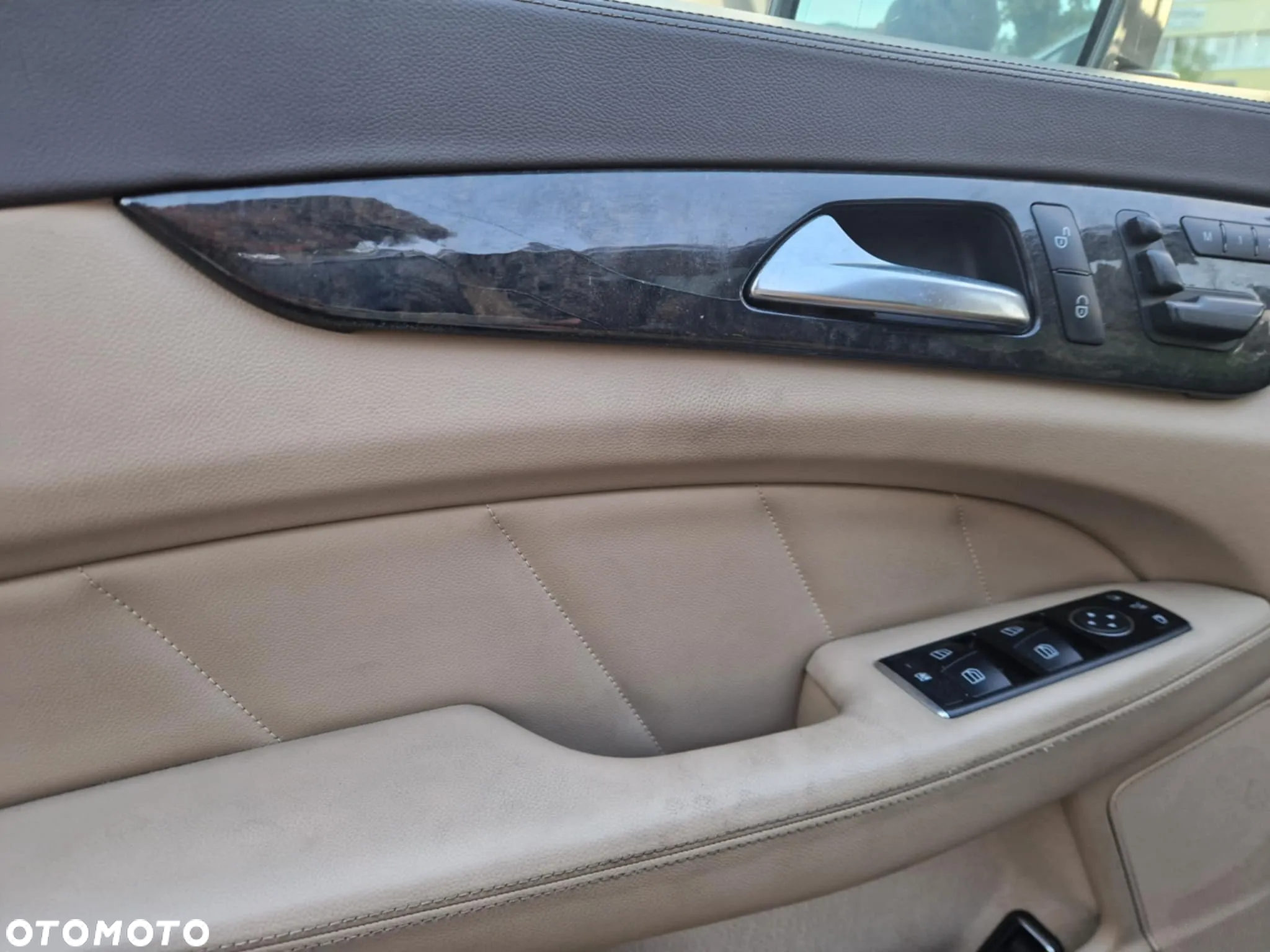 Mercedes-Benz CLS 350 BlueEffICIENCY - 15