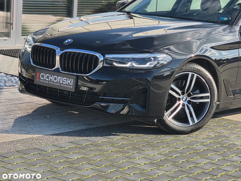 BMW Seria 5 520i GPF M Sport sport - 12