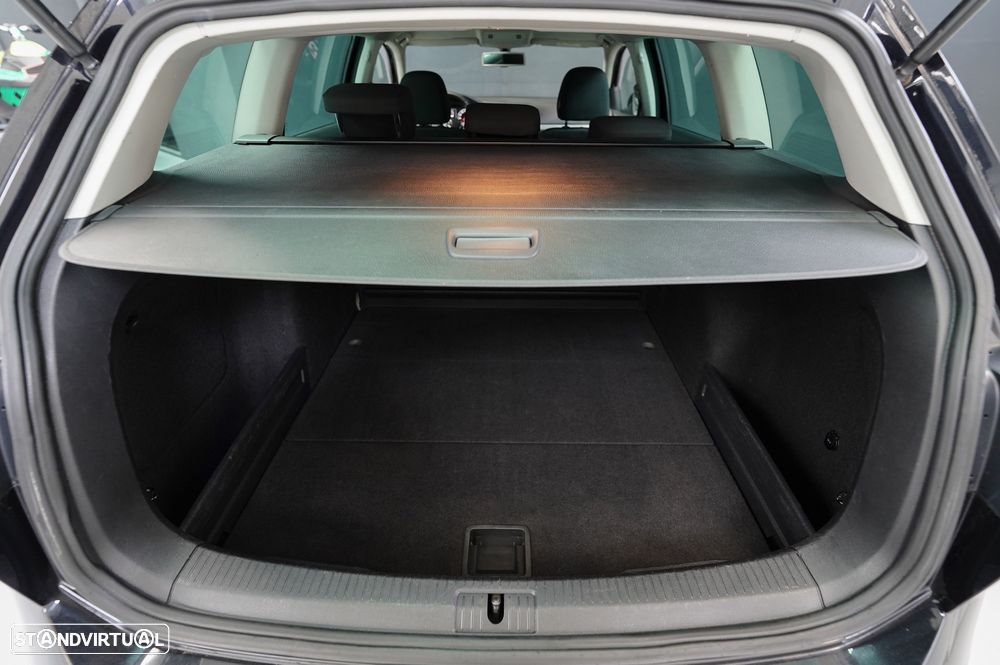 VW Golf Variant 1.6 TDi BlueMotion Confortline - 22