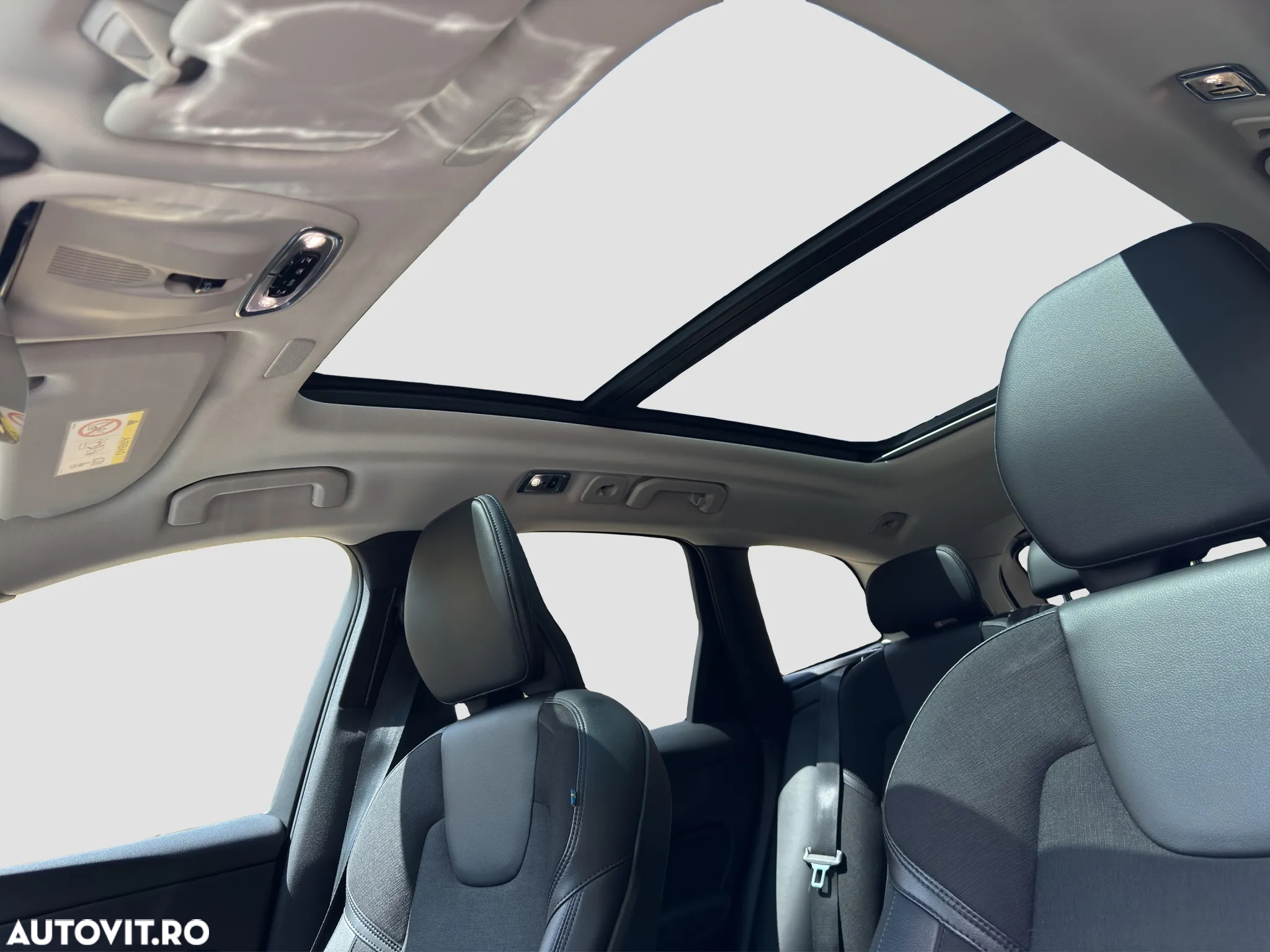 Volvo XC 60 B4 D Geartronic Momentum Pro - 21