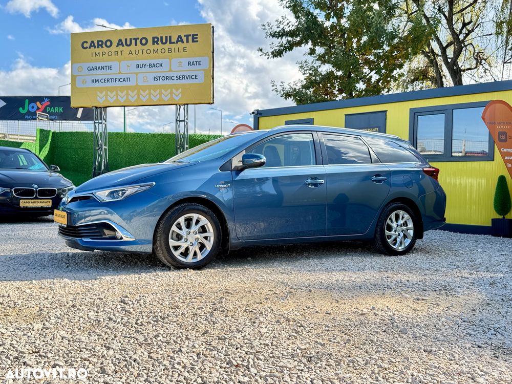 Toyota Auris 1.8 L VVT-i Hybrid Sol + - 2