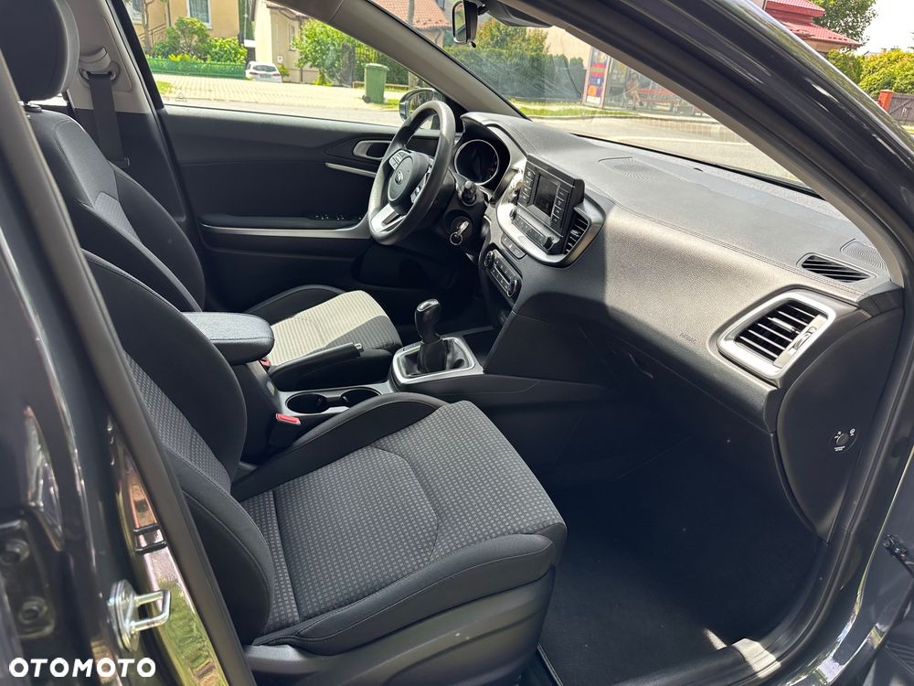 Kia Ceed 1.0 T-GDI M - 17