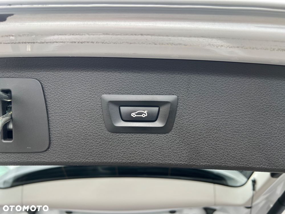 BMW Seria 2 218d Advantage sport - 23