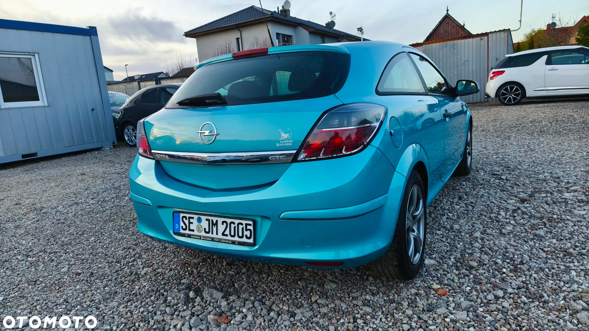 Opel Astra GTC 1.6 - 8
