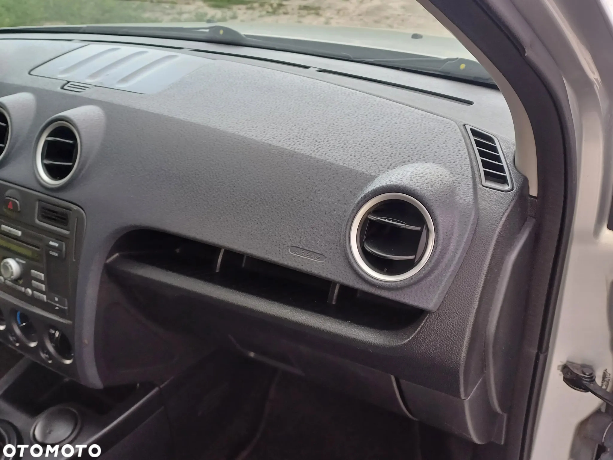 Ford Fusion 1.4 Ambiente - 16
