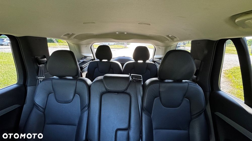 Volvo XC 90 B5 D AWD Ultimate Dark - 12