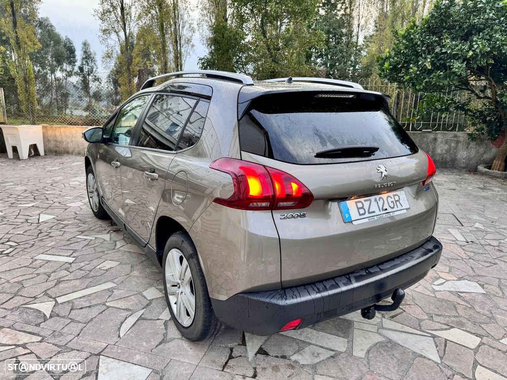 Peugeot 2008 1.2 PureTech Allure - 5