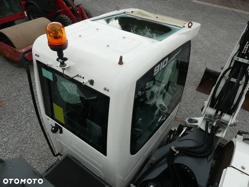 Liebherr A910 Compact / sprowadzona / ładny stan / - 20