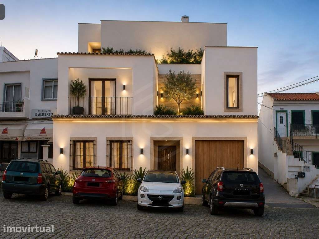 Edifício, para recuperar, no centro de Lagos, Algarve - Grande imagem: 5/25