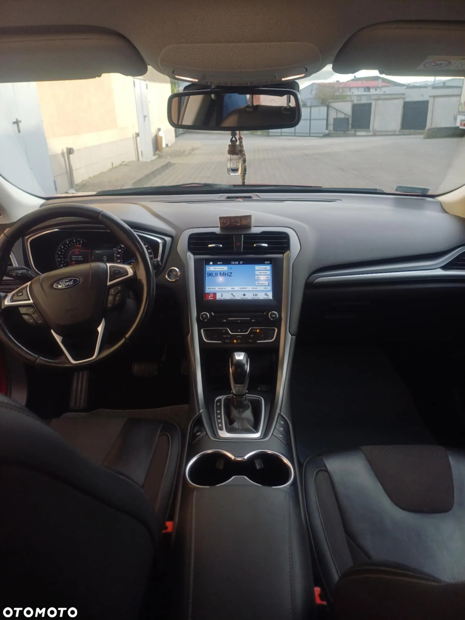 Ford Mondeo - 10