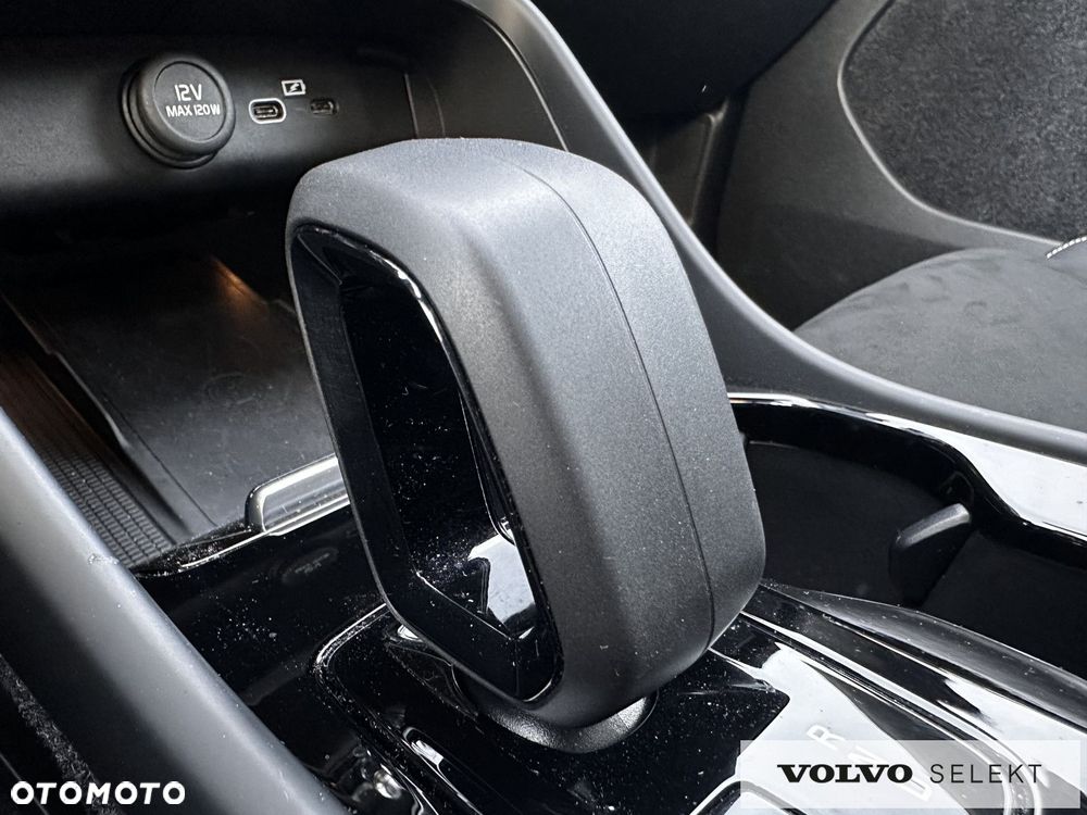 Volvo XC 40 - 23