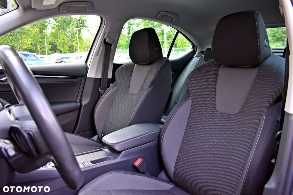 Skoda Octavia 2.0 TDI Ambition DSG - 12