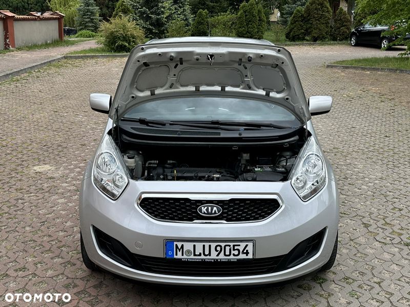 Kia Venga - 8