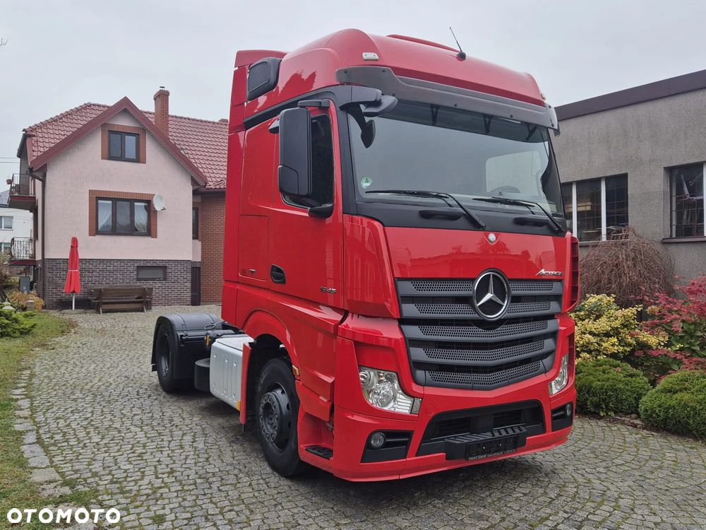 Mercedes-Benz 1845 - 36