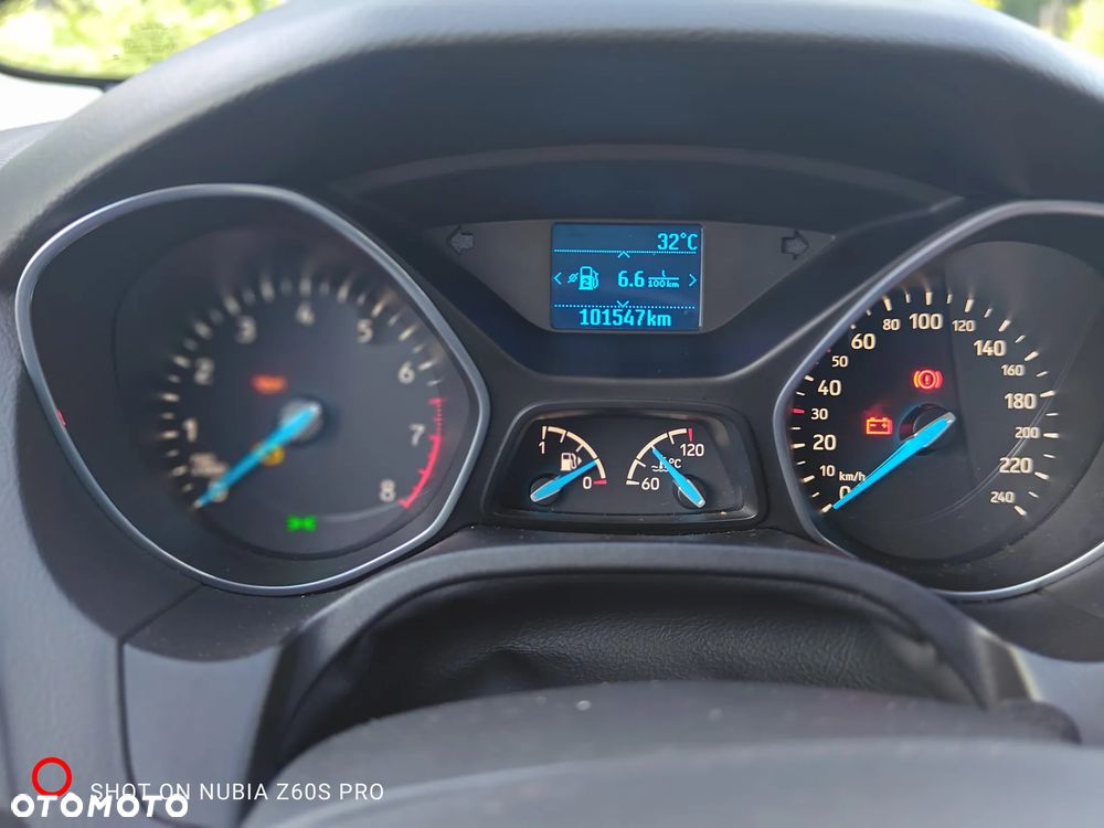 Ford Focus 1.6 SYNC Edition - 15