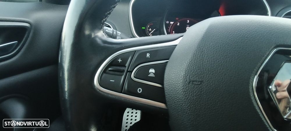 Renault Mégane 1.5 dCi Bose Edition EDC J18 - 24