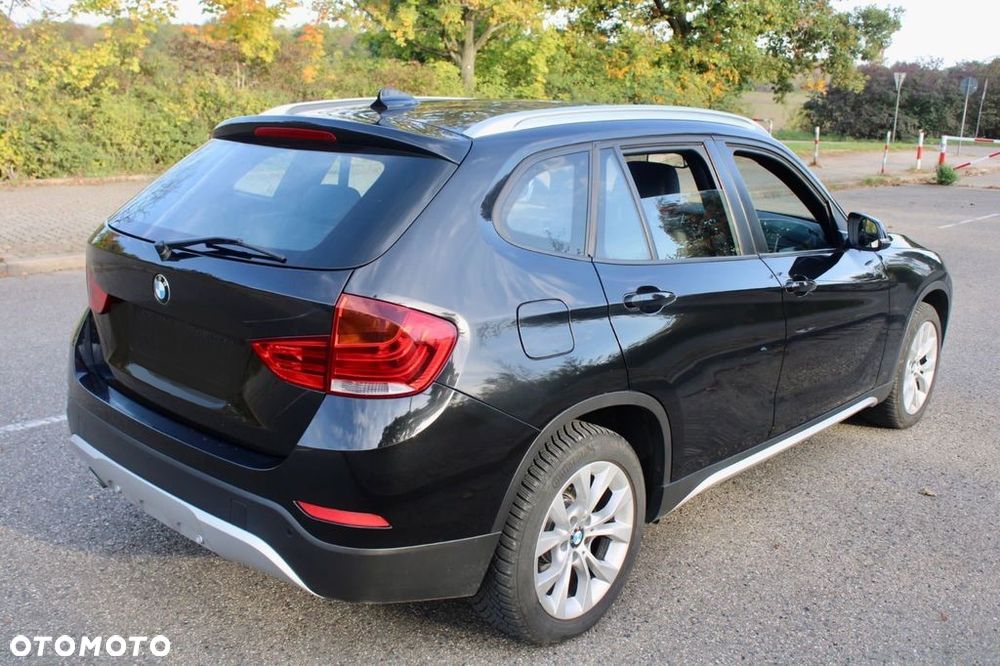 BMW X1 xDrive18d Sport Line - 3