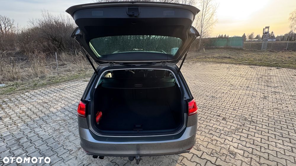 Volkswagen Golf 2.0 TDI BlueMotion Technology Cup - 12