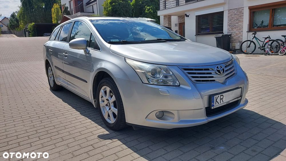 Toyota Avensis 2.0 D-4D Sol - 18