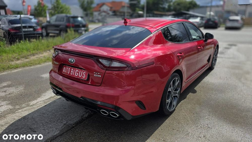 Kia Stinger - 7