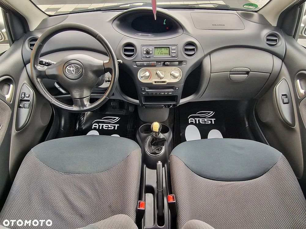 Toyota Yaris - 9