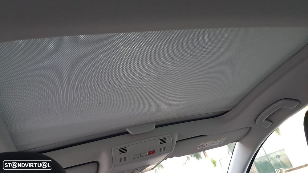 VW Golf 1.5 eTSI R-Line DSG - 28