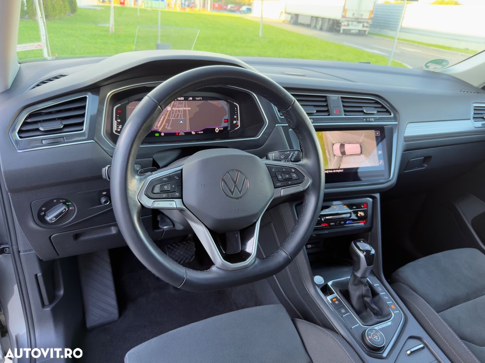 Volkswagen Tiguan - 16
