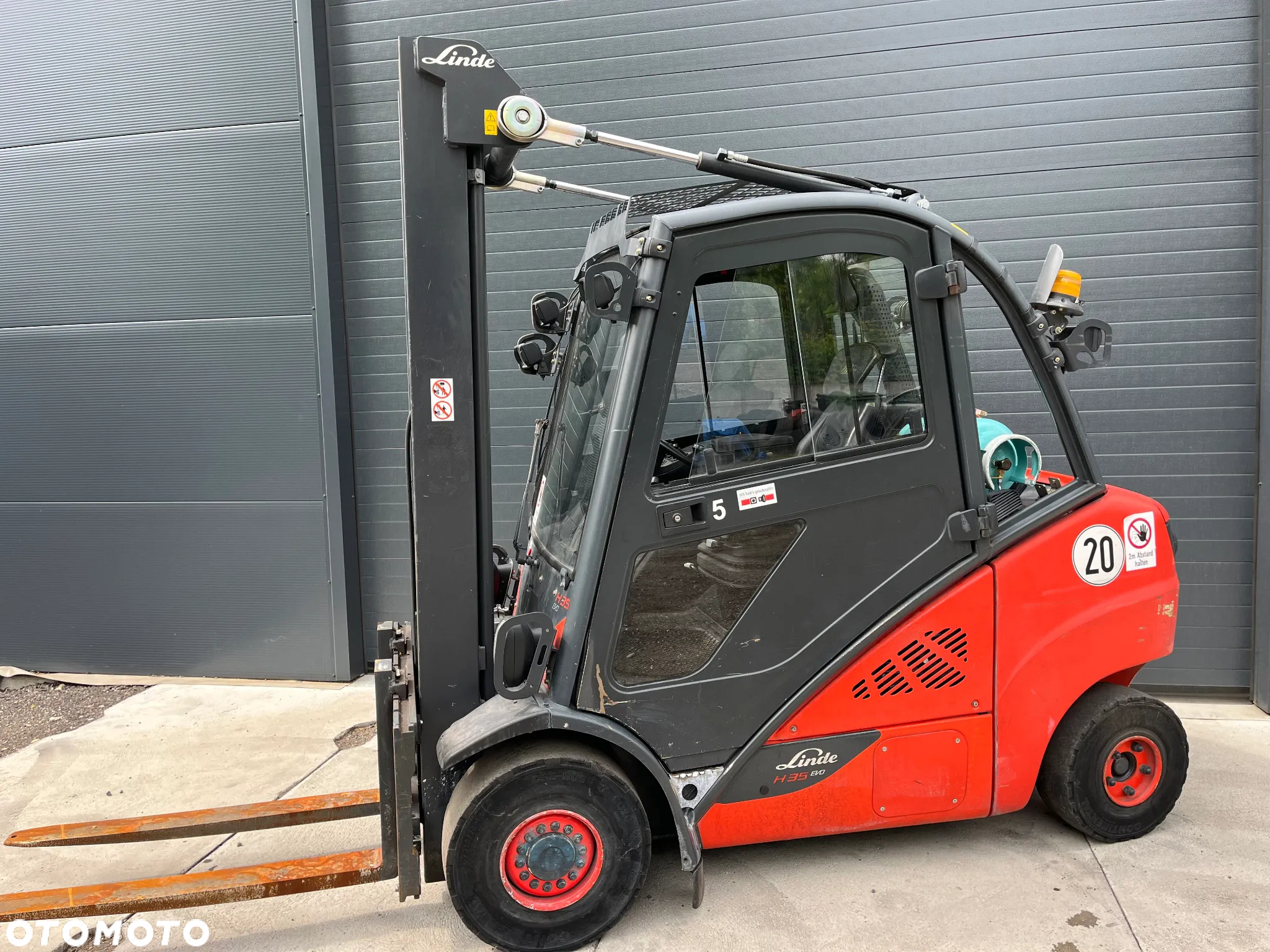 Linde H35-T Gaz LPG TRIPLEX kabina przesuw boczny  oświetlenie drogowe - 13